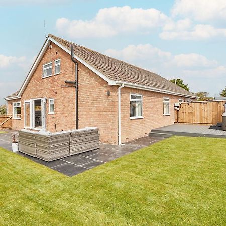 Host&Stay - Badgers Cottage Brotton Exteriör bild