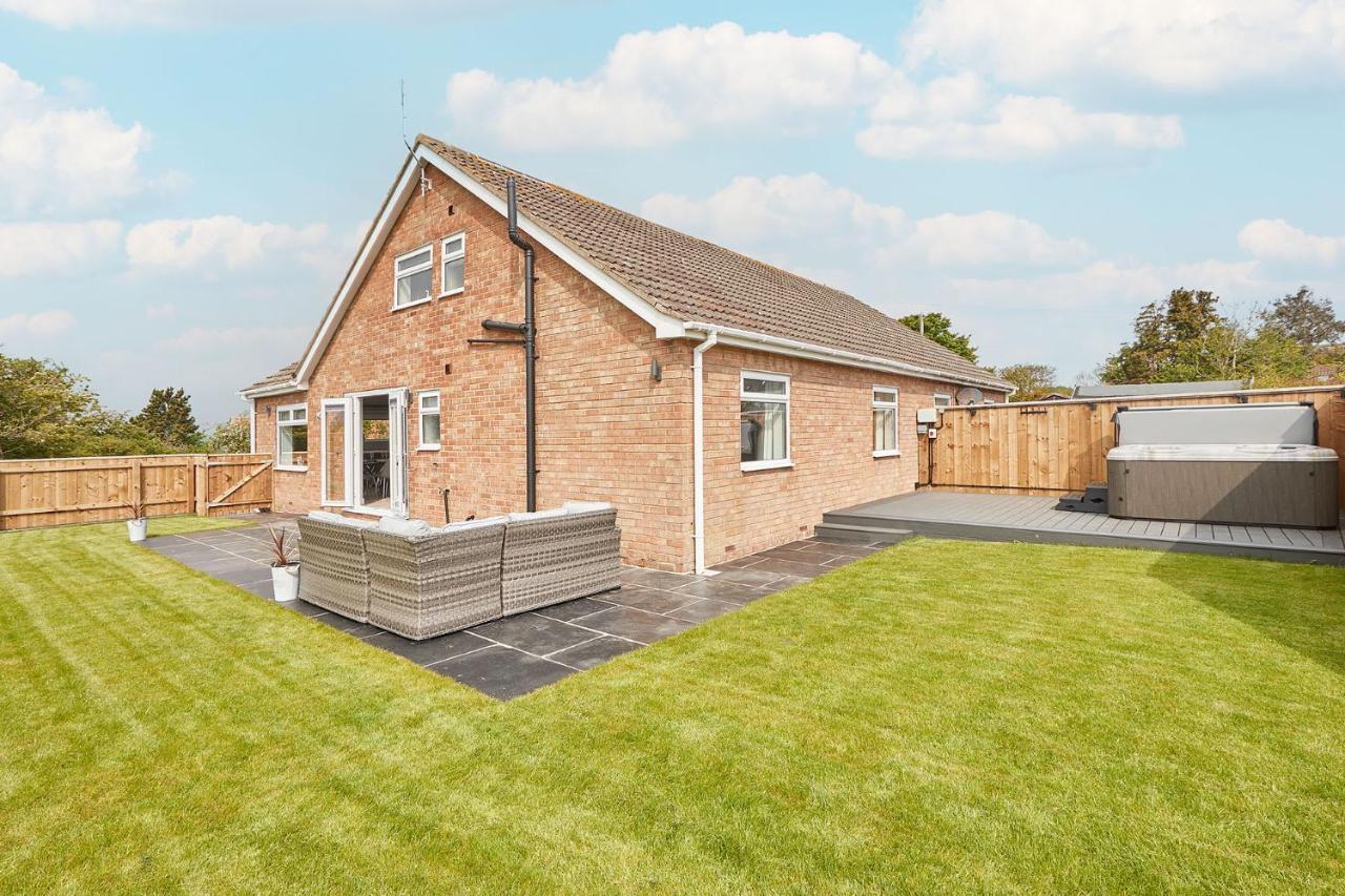 Host&Stay - Badgers Cottage Brotton Exteriör bild